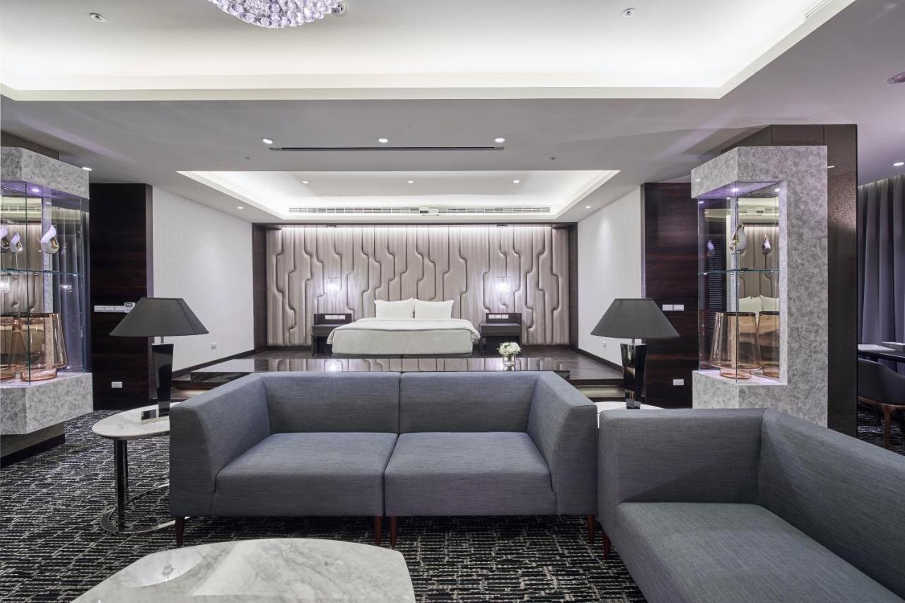 Grand Bay Resort Hotel Heng-ch'un Extérieur photo The interior of the hotel