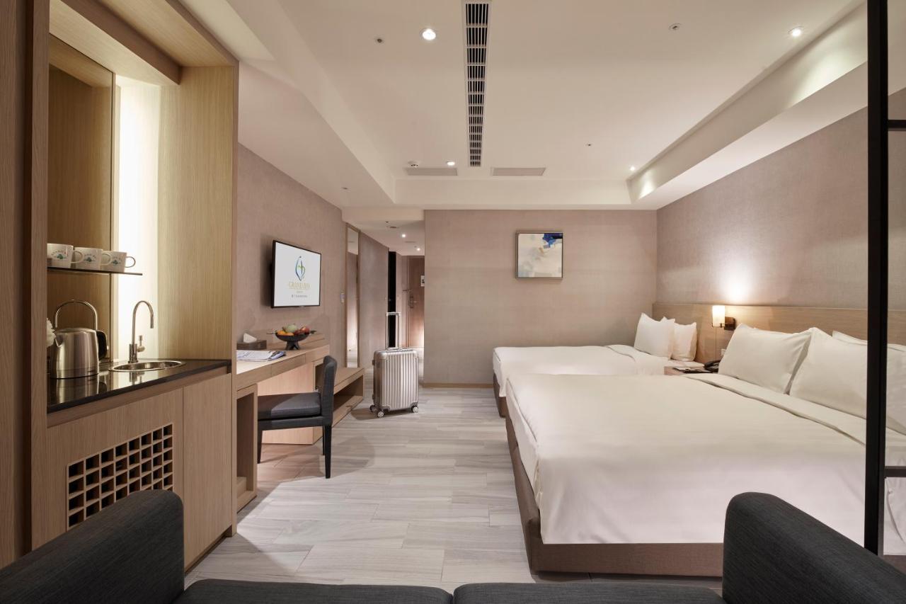 Grand Bay Resort Hotel Heng-ch'un Extérieur photo Deluxe Room