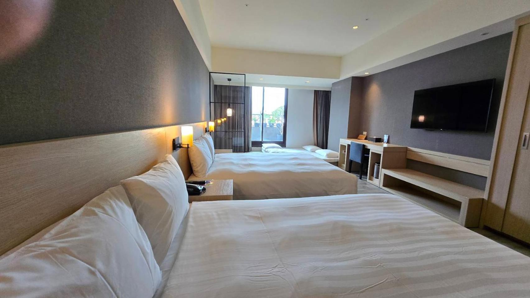 Grand Bay Resort Hotel Heng-ch'un Extérieur photo Deluxe room