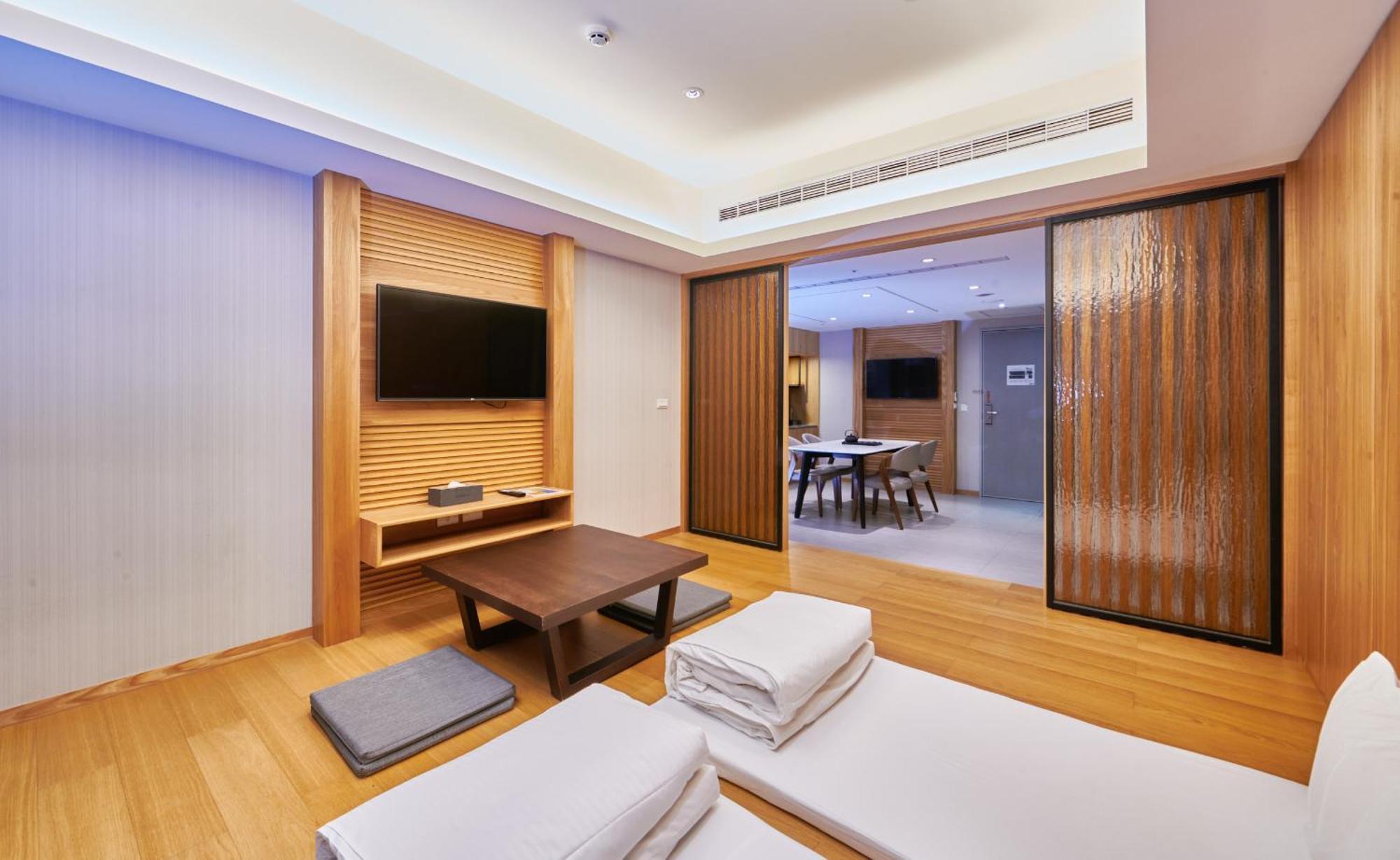Grand Bay Resort Hotel Heng-ch'un Extérieur photo A suite at the hotel